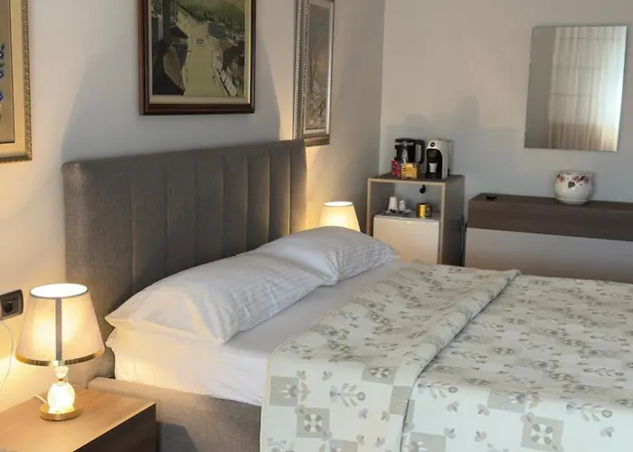 Air Albania Ubytování v soukromí